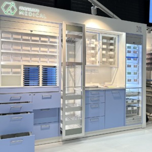 Medicine cabinet for nursing homes M-WK