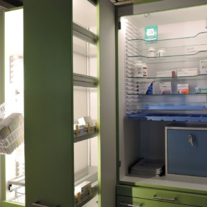 Apteekkarinkaapit M-LC